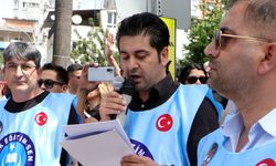 Adana’da öğretmenler, yürüyüş yapıp meslektaşlarının öldürülmesine tepki gösterdi