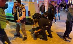Bursa'da Galatasaray ve Fenerbahçeli taraftarlar arasında taş ve sopalı kavga: 3 gözaltı