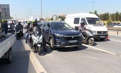 İstanbul - Esenler'de 5 aracın karıştığı zincirleme kaza: Trafik durma noktasına geldi
