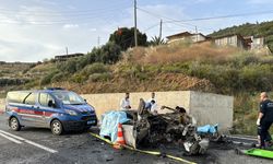 İstinat duvarına çarpıp alev alan otomobildeki Polonyalı 2 turist öldü