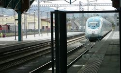 Sivas- İstanbul aktarmasız Yüksek Hızlı Tren ilk seferini yaptı (2)