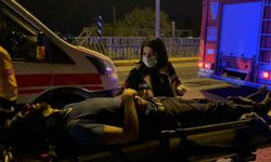 Sivas'ta Kızılırmak Nehri'ne uçan otomobildeki 3 kişiyi itfaiye kurtardı