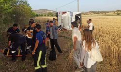 Denizli'de yolcu otobüsü devrildi: 12 yaralı