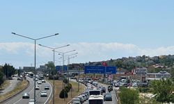 İstanbul-Tekirdağ yolunda trafik yoğunluğu (2)