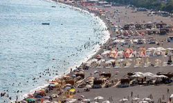 Antalya'ya bayramda 1 milyon tatilci bekleniyor! Yer için valiyi bile arayan var