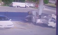 İstasyona giren cip, yakıt alan kamyonete çarptı; kaza kamerada