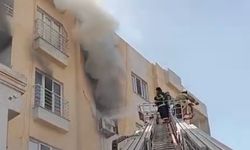 Mardin'de, apartman dairesinde çıkan yangında mahsur kalanları itfaiye kurtardı