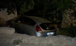 Nevşehir'de otomobil evin bahçesine girdi: 2 yaralı