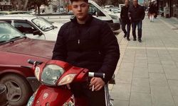 Otomobilin çarptığı motosikletin sürücüsü Efehan öldü; kaza kamerada