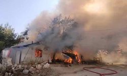 Antalya'da gecekondu yandı! Kundaklama iddiası