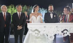 CHP'liler Antalya'da buluşturan düğün! Özel ve Kılıçdaroğlu nikah şahidi oldu