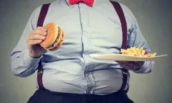 Dünyanın yarısı 2035'e kadar obez olma yolunda!