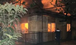 Antalya'da korkutan yangın! Ev kullanılamaz hale geldi