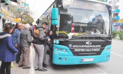 Antalya'da şaşırtan olay! Başkasının kartı ile otobüs kullanan kişi, kameraları söktü
