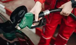 Hem benzin hem motorin! Akaryakıt fiyatlarında baş döndüren değişim