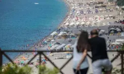 Antalya'da bayram yoğunluğu! Nüfus ikiye katlanacak