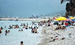 Antalya'da kurbanını kesen sahil ve mesire alanlarına koştu