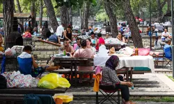 Antalya'da bayramda mesire alanlarına yoğun ilgi