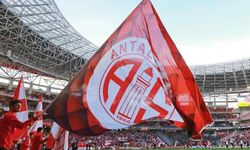 Antalyaspor'da yaprak dökümü! 9 oyuncu ayrıldı! 5 oyuncunun takım bulması istendi