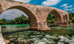 Tarihi Aspendos Köprüsü'ndeki dubaları kim kaldırdı!