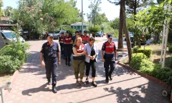 Antalya'da çaldılar Denizli'de yakalandılar! Hırsız turistleri kamera ele verdi!