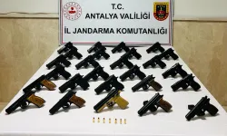 Antalya'da silah ticareti yapan 3 kişi tutuklandı