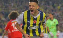 Fenerbahçe'den tarihi galibiyet! Yenilmezlik serisini Hatay karşısında da sürdü