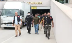 Antalya'da eş zamanlı operasyon! 57 kişi yakalandı