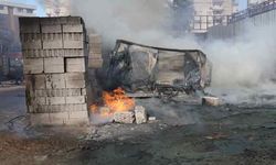 Antalya'da inşaatta işçilerin kullandığı baraka yandı