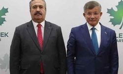 Gelecek Partisi Genel Başkanı Davutoğlu adayları tanıttı! Alanya Belediye Başkanı adayı Mevlüt Demir oldu