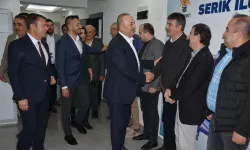 AK Parti Antalya Milletvekili Mevlüt Çavuşoğlu, Serik İlçe Başkanlığı'na ziyaret