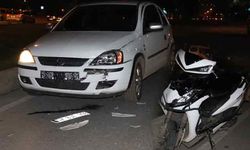 Antalya'da motosiklet ile otomobil çarpıştı