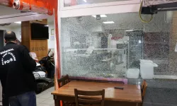 Antalya'da pideci dükkanına kurşun yağmuru