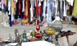 Muratpaşa'da antika meraklılarını buluşturan pazar