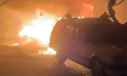 Antalya'da iş merkezinde korkutan yangın! 4 iş yeri ve 1 otomobil yandı