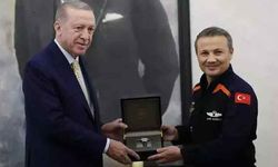 Son dakika: Cumhurbaşkanı Erdoğan, ISS'den dönen ilk Türk astronot Gezeravcı ile buluştu