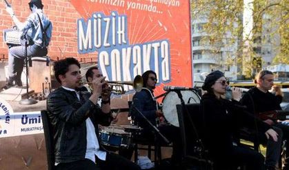 Muratpaşa'da 200'ün üzerinde müzisyen yeniden dinleyicileriyle buluşacak