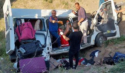 Siirt'te işçileri taşıyan minibüs uçuruma yuvarlandı: 4 ölü, 6 yaralı