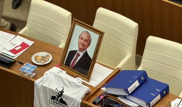 ABB Meclis toplantısına Mesut Kocagöz damga vurdu.