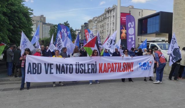 İstanbul - Sol Parti’den Taksim'den Dolmabahçe'ye 'Bağımsızlık Yürüyüşü'