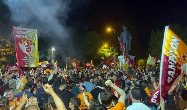 Trakya’da Galatasaray taraftarları şampiyonluğu kutladı