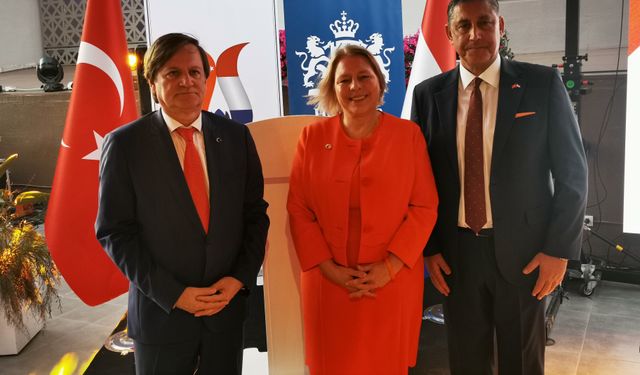 Hollanda’nın Kral Günü Antalya'da kutlandı