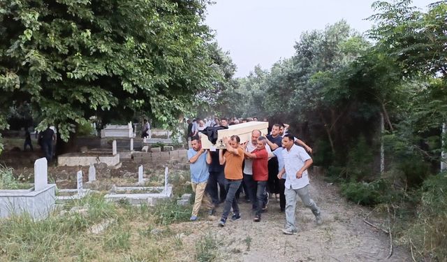Konya'da otomobiller çarpıştı; 4 ölü, 2 bebek yaralı (3)