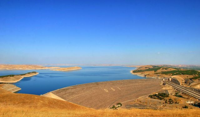 DSİ: Atatürk Barajı, ülke ekonomisine her yıl 1,7 milyar dolar katkı sağlıyor