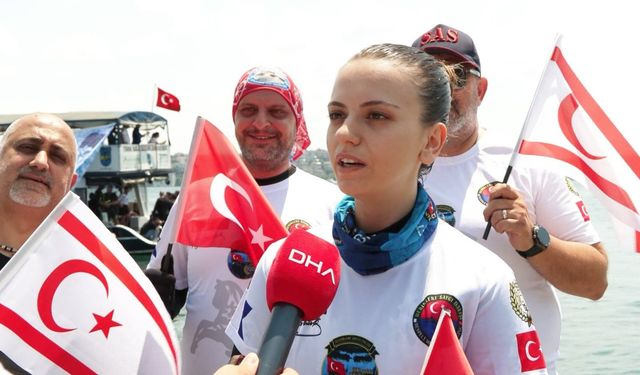 İstanbul- Beşiktaş'ta Kıbrıs Barış Harekatı'nın 50'nci yılı için daldılar