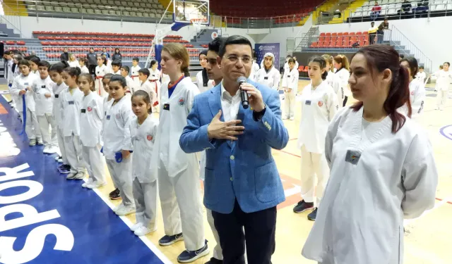 Başkan Tütüncü çocuklara söz verdi! Kepez'deki spor imkanlarını 19 ilçeye taşınacak