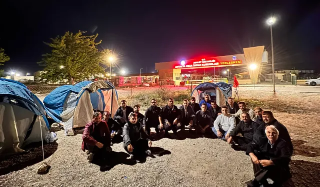 Teleferik kazasında Kepez Belediye Başkanı Mesut Kocagöz tutuklandı! CHP'liler cezaevi önünde çadır kurdu