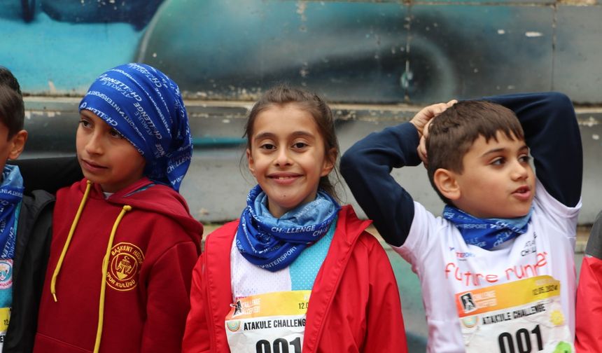 Ankara'da çocuklar anneleri için koştu