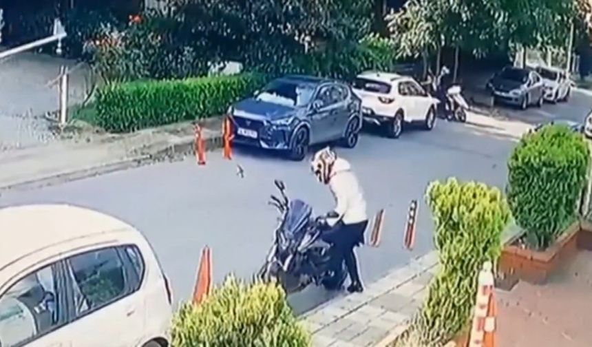 İstanbul- Ataşehir'de 15 gün içinde 3 ayrı motosikleti çalan hırsızlar kamerada