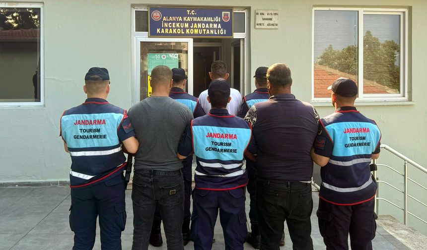 Antalya'da 56 akü çalan 3 şüpheli yakalandı